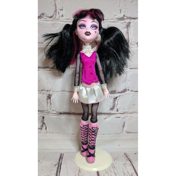 Monster High Doll Original Ghouls‎ Draculaura Doll 1ST Wave Mattel 2008